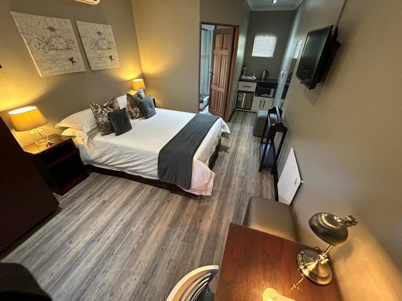 Crisp Guest Rooms Блумфонтейн Экстерьер фото